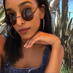 Meet your Posher, Leeya